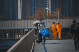 社会人1年目が副業をしてばれるリスクとは？