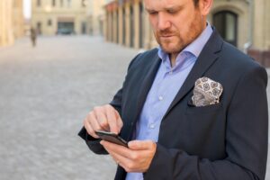 副業をやめるべきか判断する基準は？