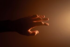 自由な生き方を実現するための副収入の作り方は？